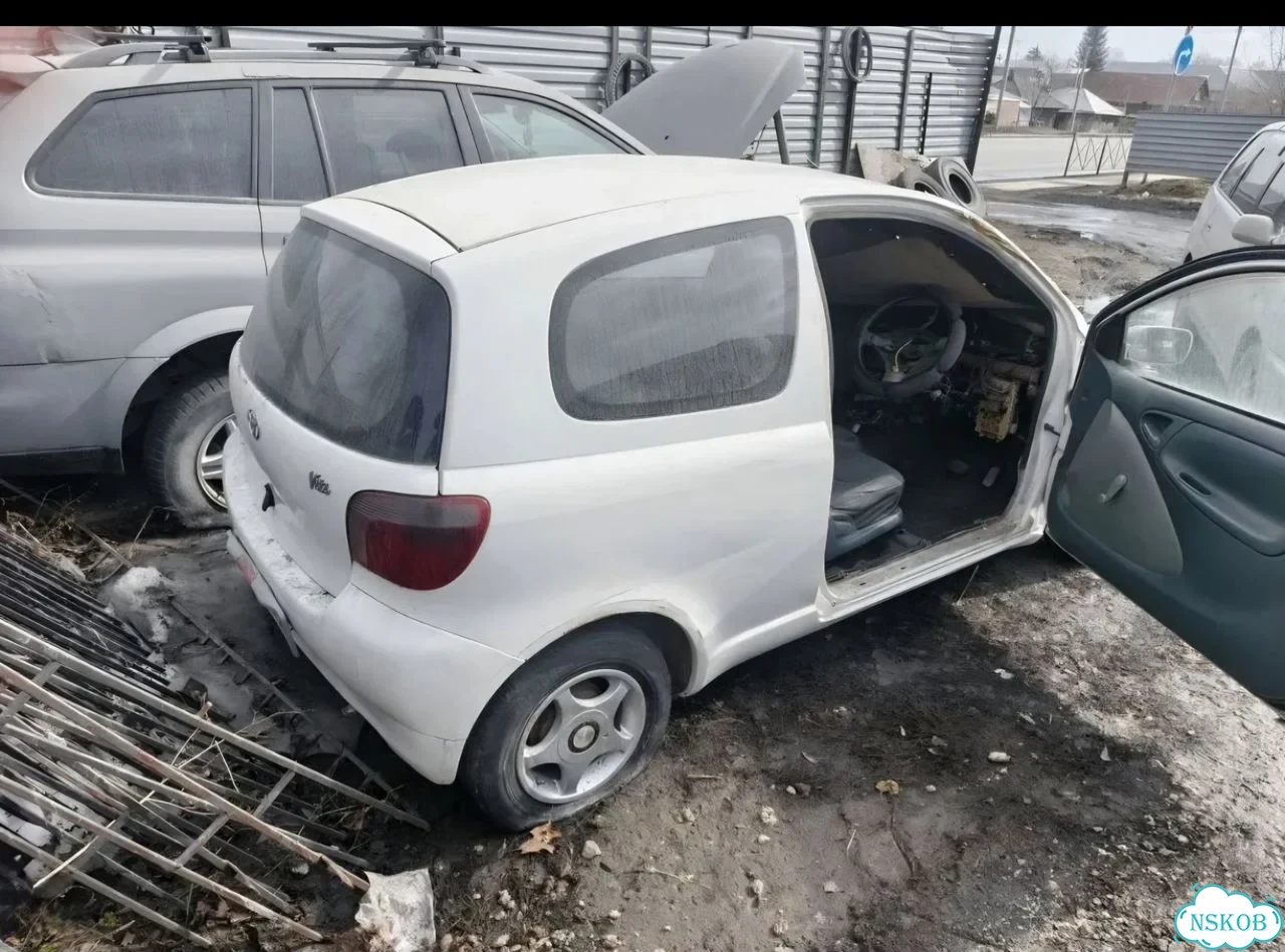 Разбор Toyota Vitz 2001 фото 1