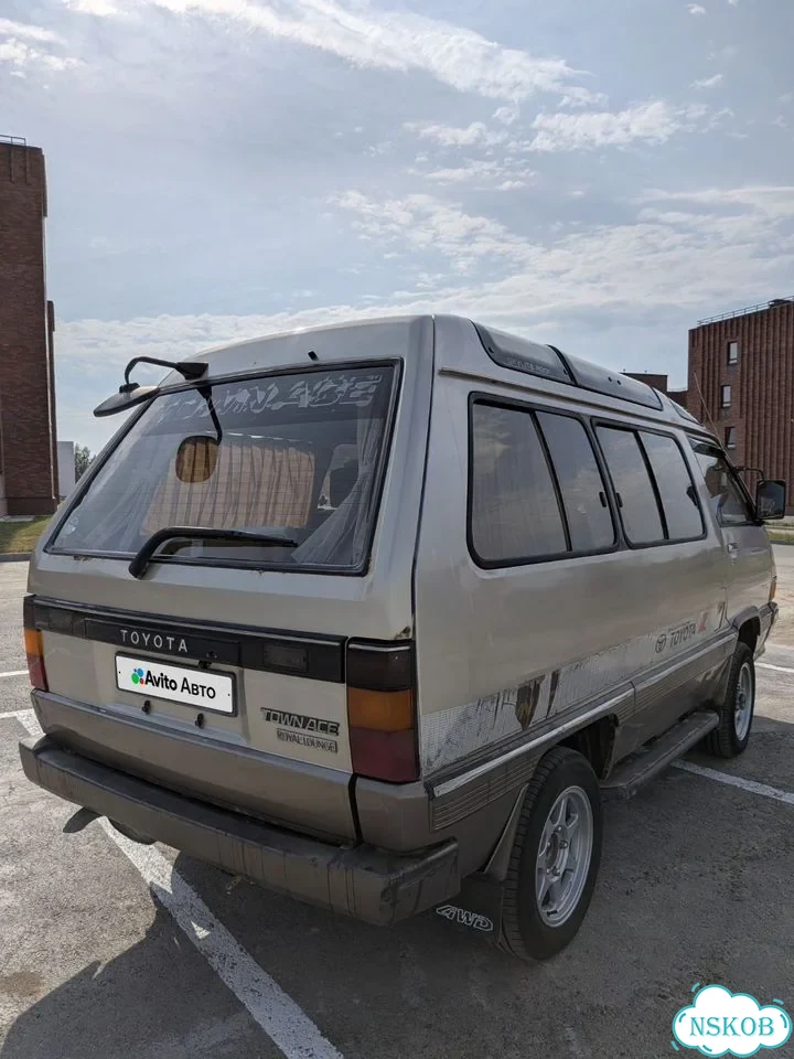 Toyota Town Ace 2.0 AT, 1989, 266 530 км фото 13