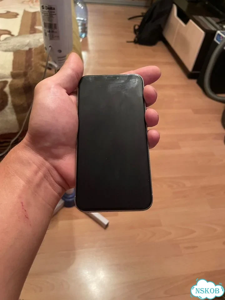 iPhone X, 64 ГБ, 1 SIM фото 1