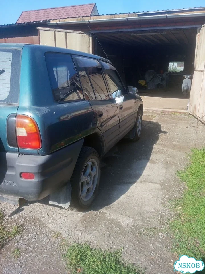 Toyota RAV4 2.0 AT, 1995, 350 000 км фото 1