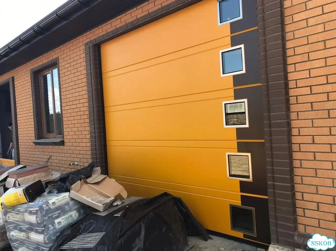 Секционные ворота фото 3