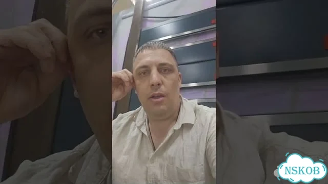 Секционные ворота фото 2