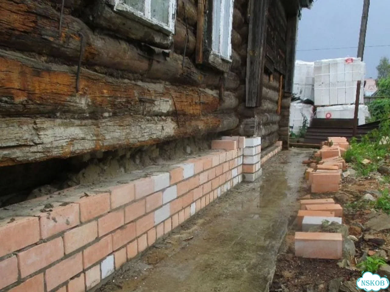 Подъём домов, замена венцов, ремонт фундамента фото 2