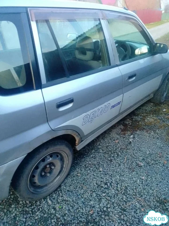 Mazda Demio 1.3 MT, 2000, битый, 368 000 км фото 3