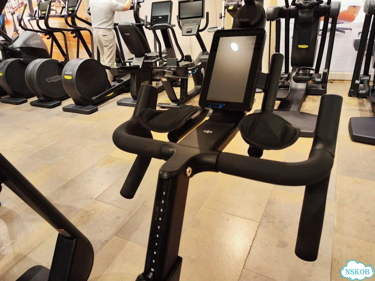 Шоссейный велотренажер Technogym Ride фото 6