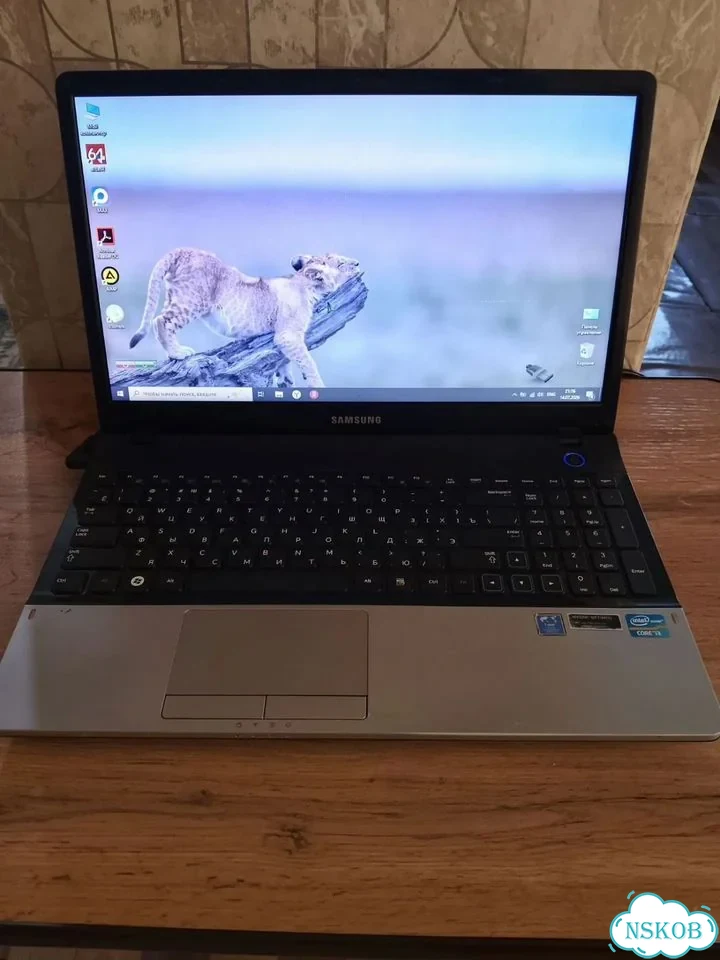 Ноутбук Samsung np300 фото 1