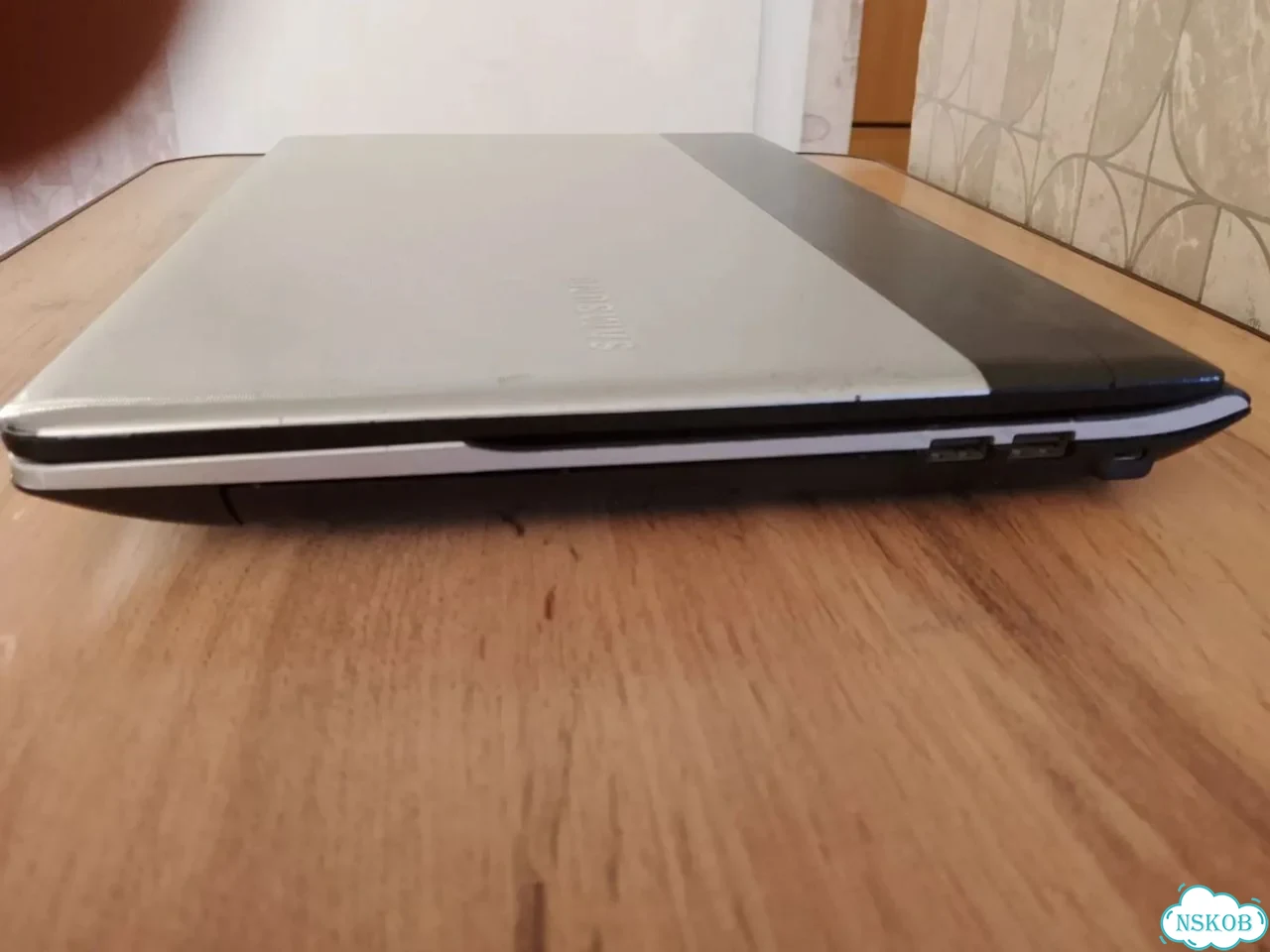 Ноутбук Samsung np300 фото 5