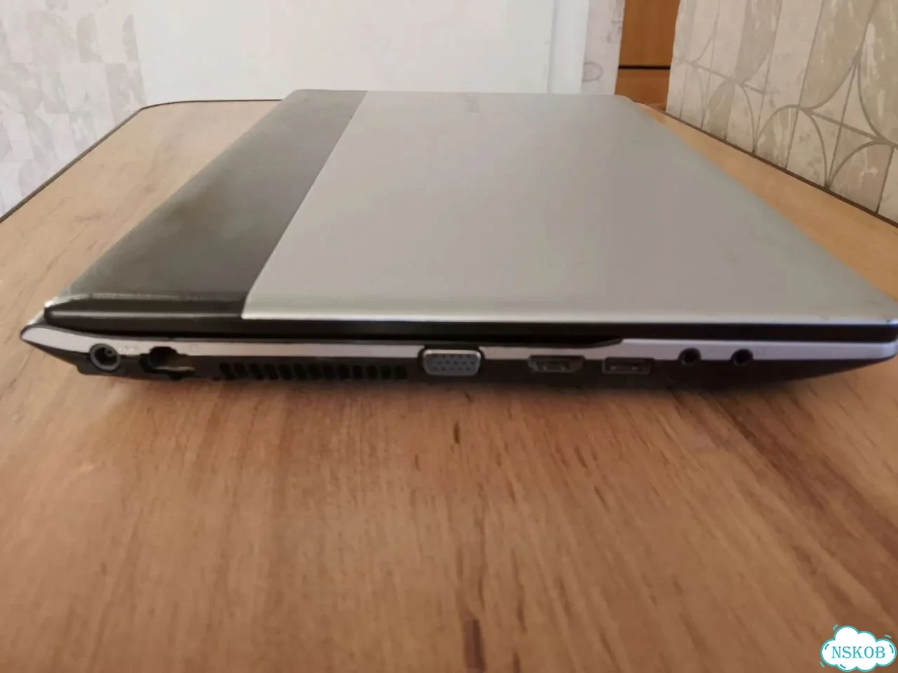 Ноутбук Samsung np300 фото 6