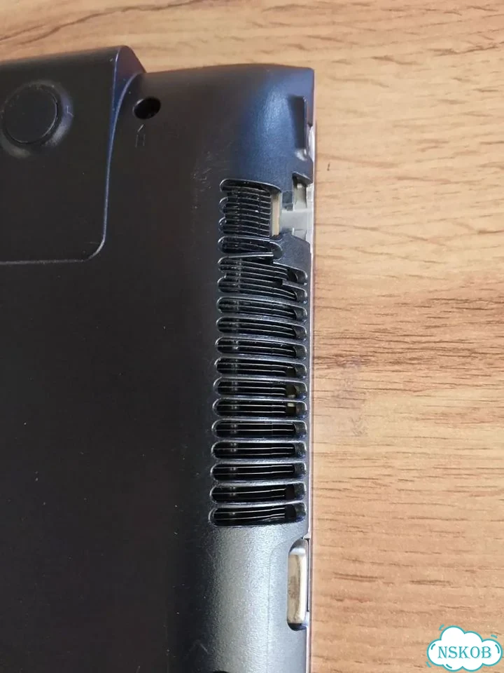 Ноутбук Samsung np300 фото 8