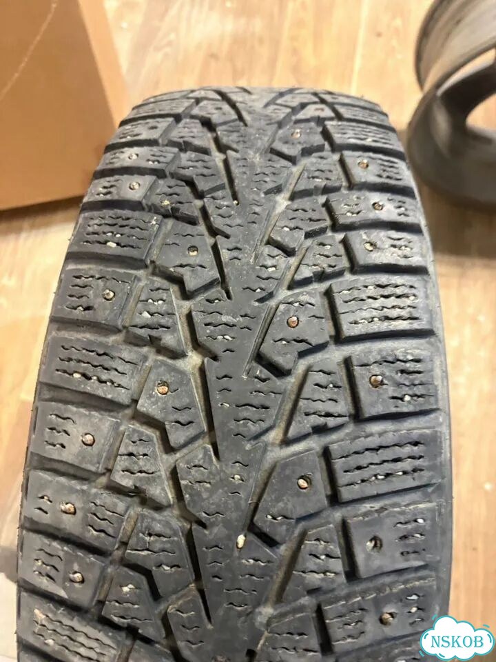 Maxxis ArcticTrekker NP3 215/65 R16 фото 2