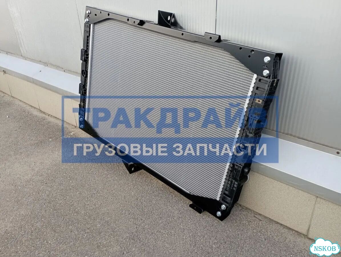 Радиатор системы охлаждения для даф 95XF фото 1