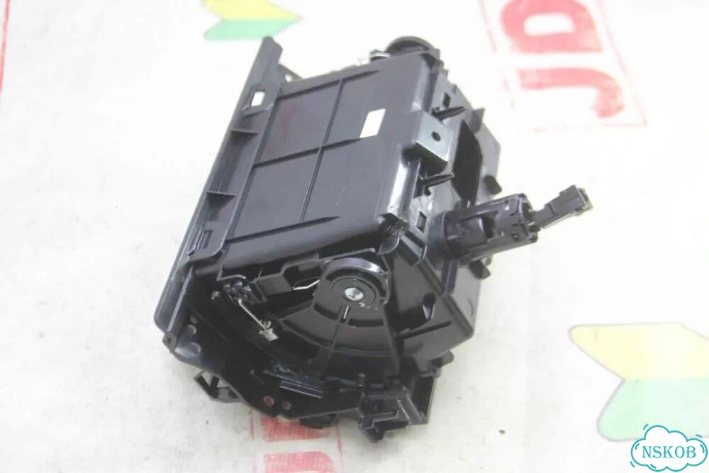 Бардачок центральной консоли Subaru Outback BS9 фото 6