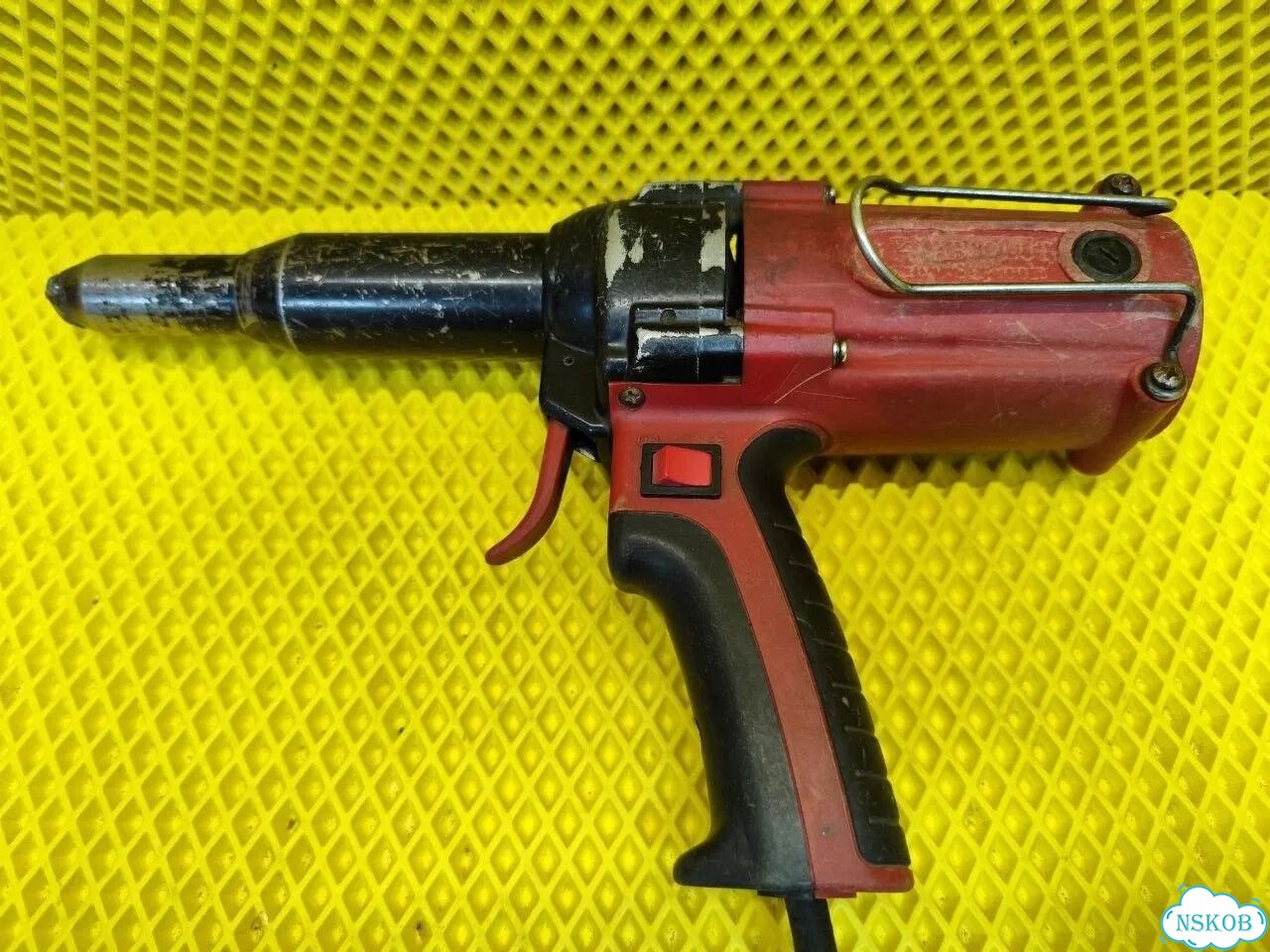 Заклепочник Absolut SKytools SK1008 фото 1