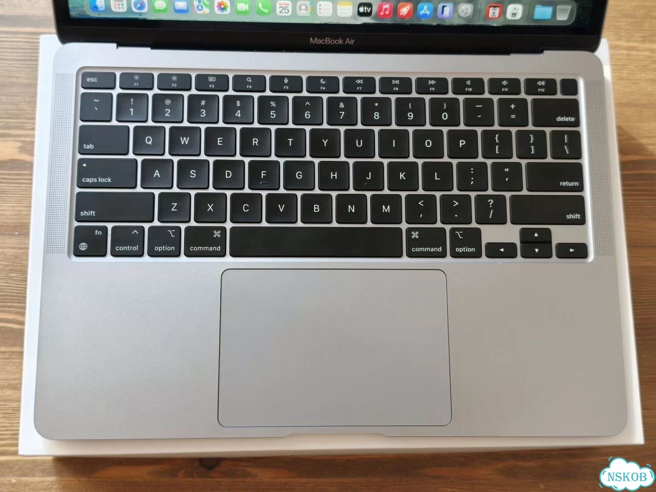 Идеальный Macbook Air M1 8/256 SG АКБ 92% фото 4