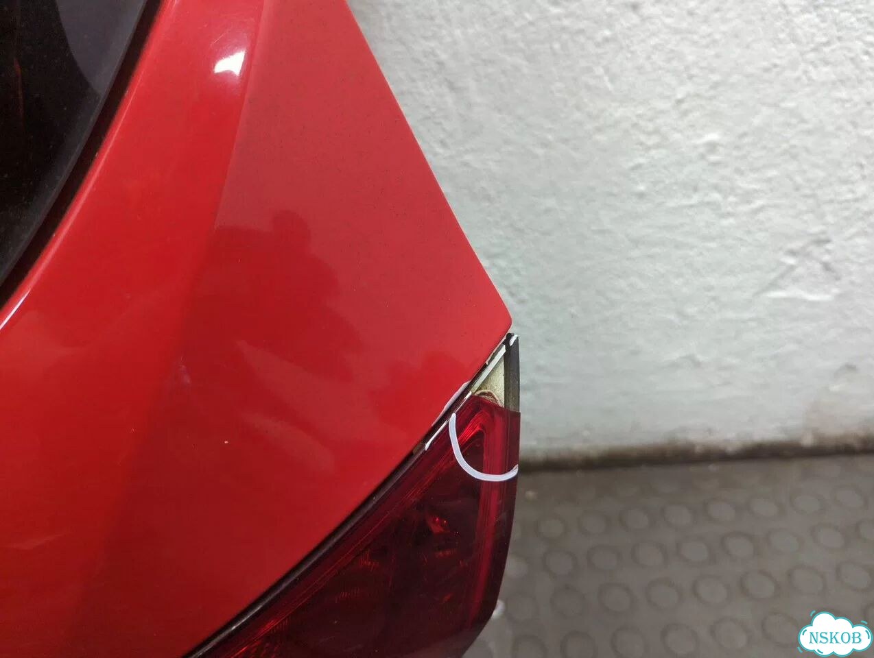 Крышка багажника Opel Astra J фото 8