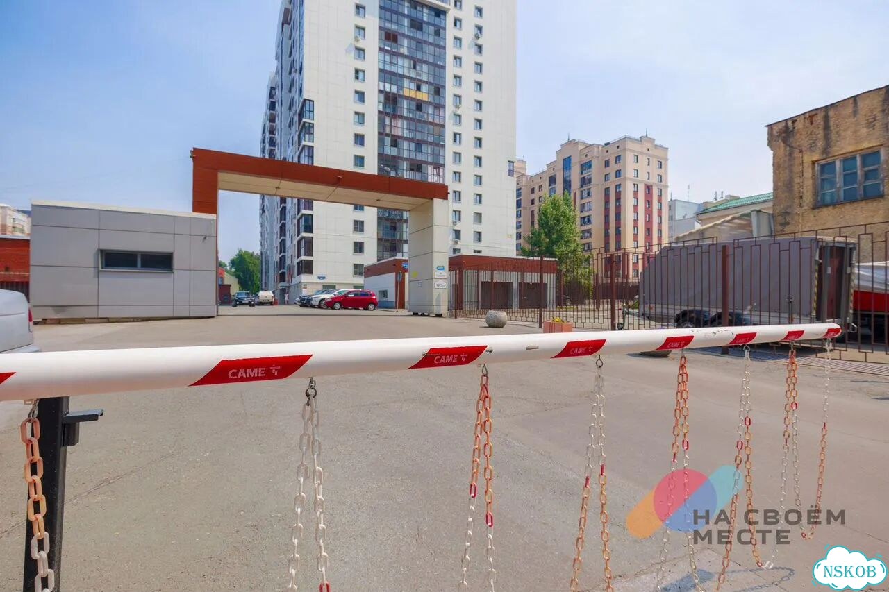 Машиноместо, 15 м² фото 1