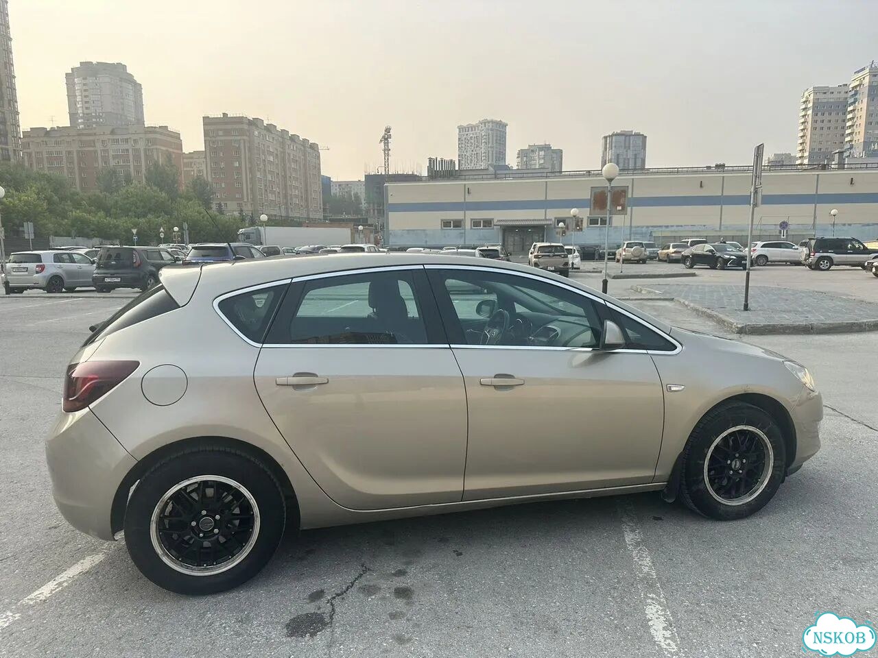 Opel Astra 1.6 AT, 2011, 138 000 км фото 5