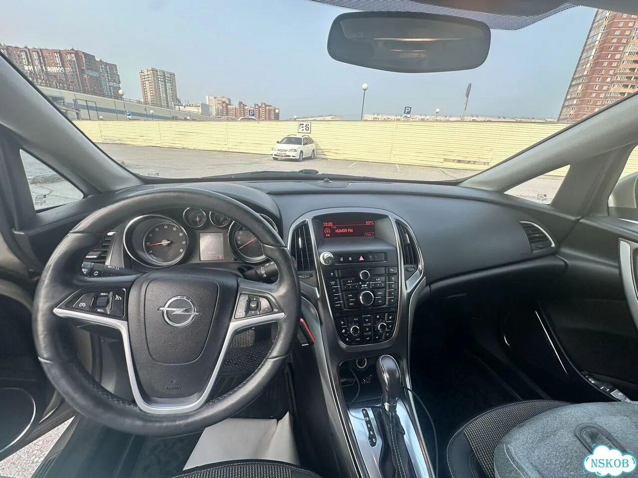 Opel Astra 1.6 AT, 2011, 138 000 км фото 7
