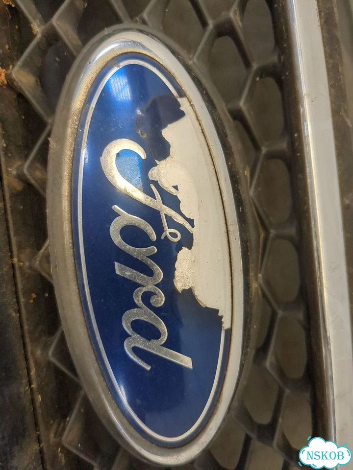 Бампер передний Ford Galaxy фото 8