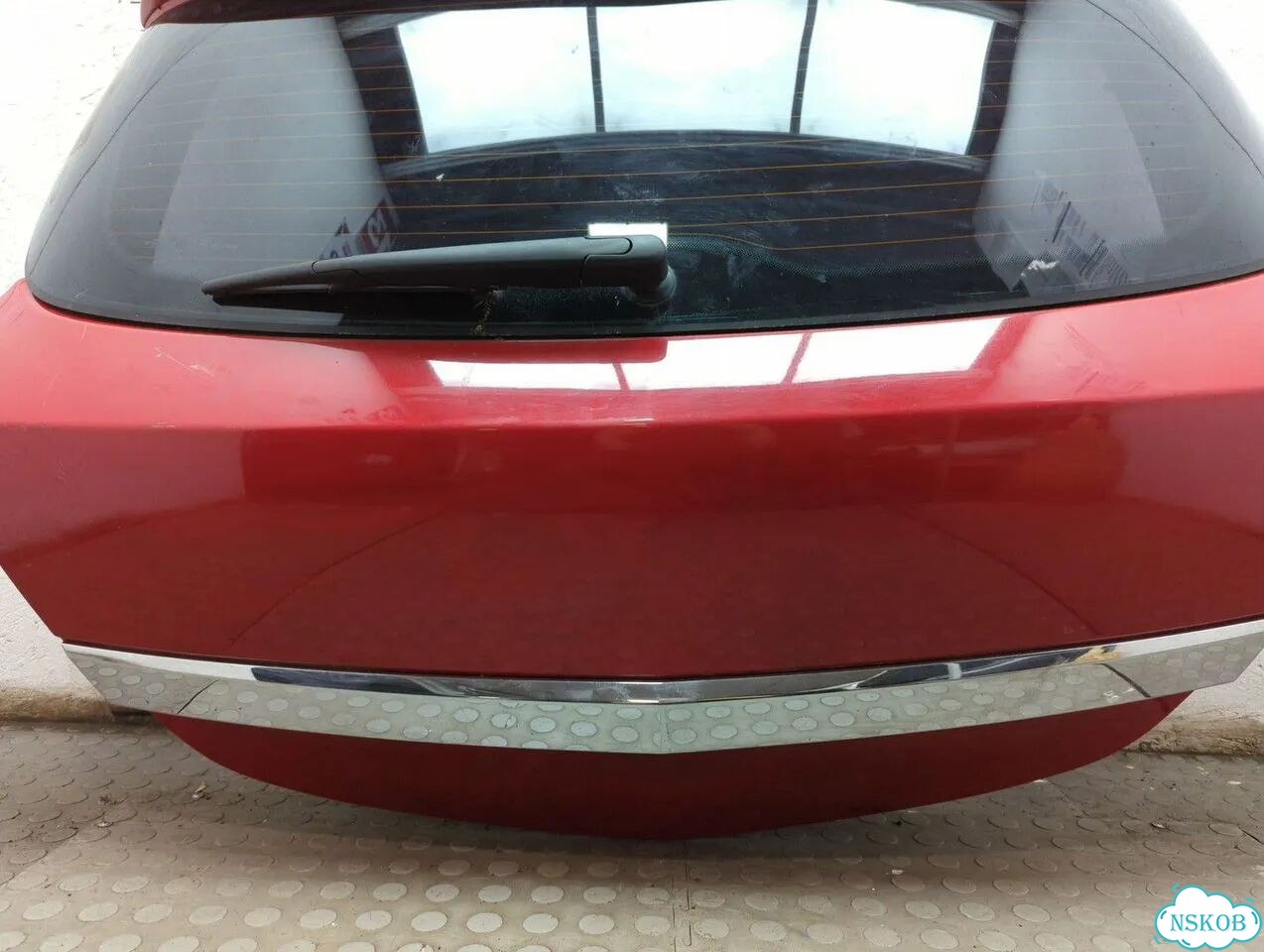 Крышка багажника Opel Astra H фото 2