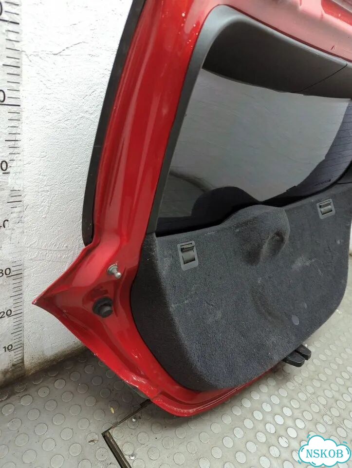Крышка багажника Opel Astra H фото 9