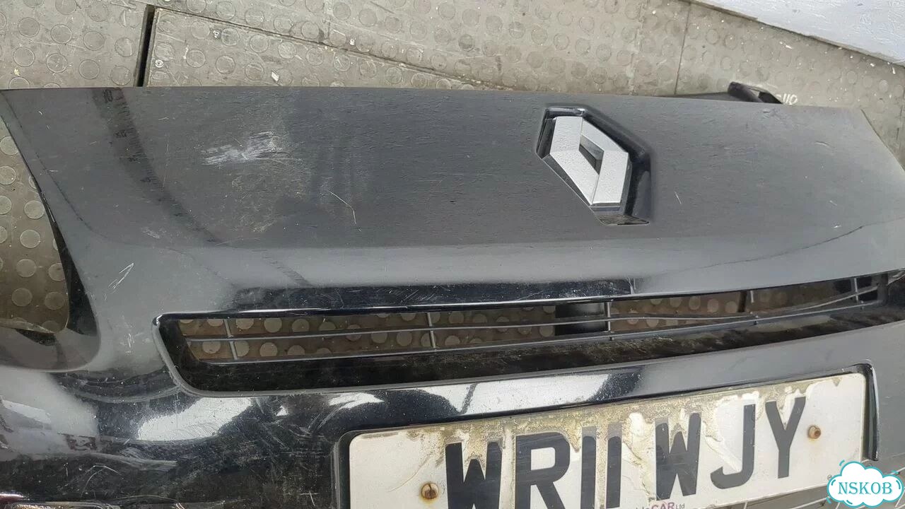 Бампер передний Renault Scenic фото 10