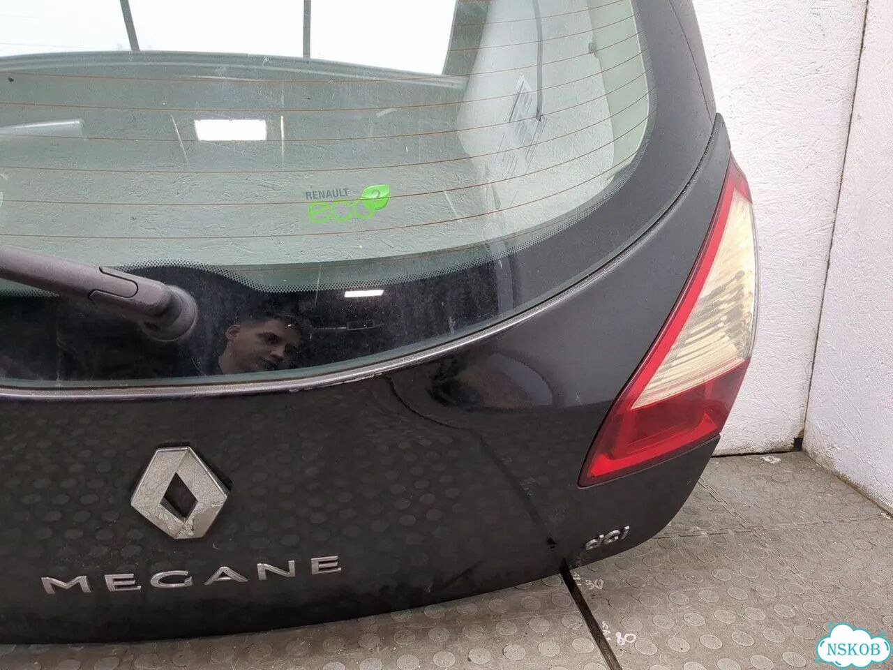 Крышка багажника Renault Megane 3 фото 5