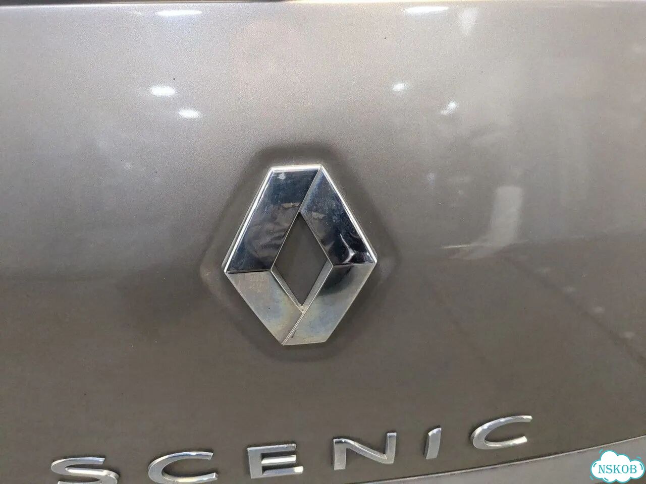 Крышка багажника Renault Scenic фото 5
