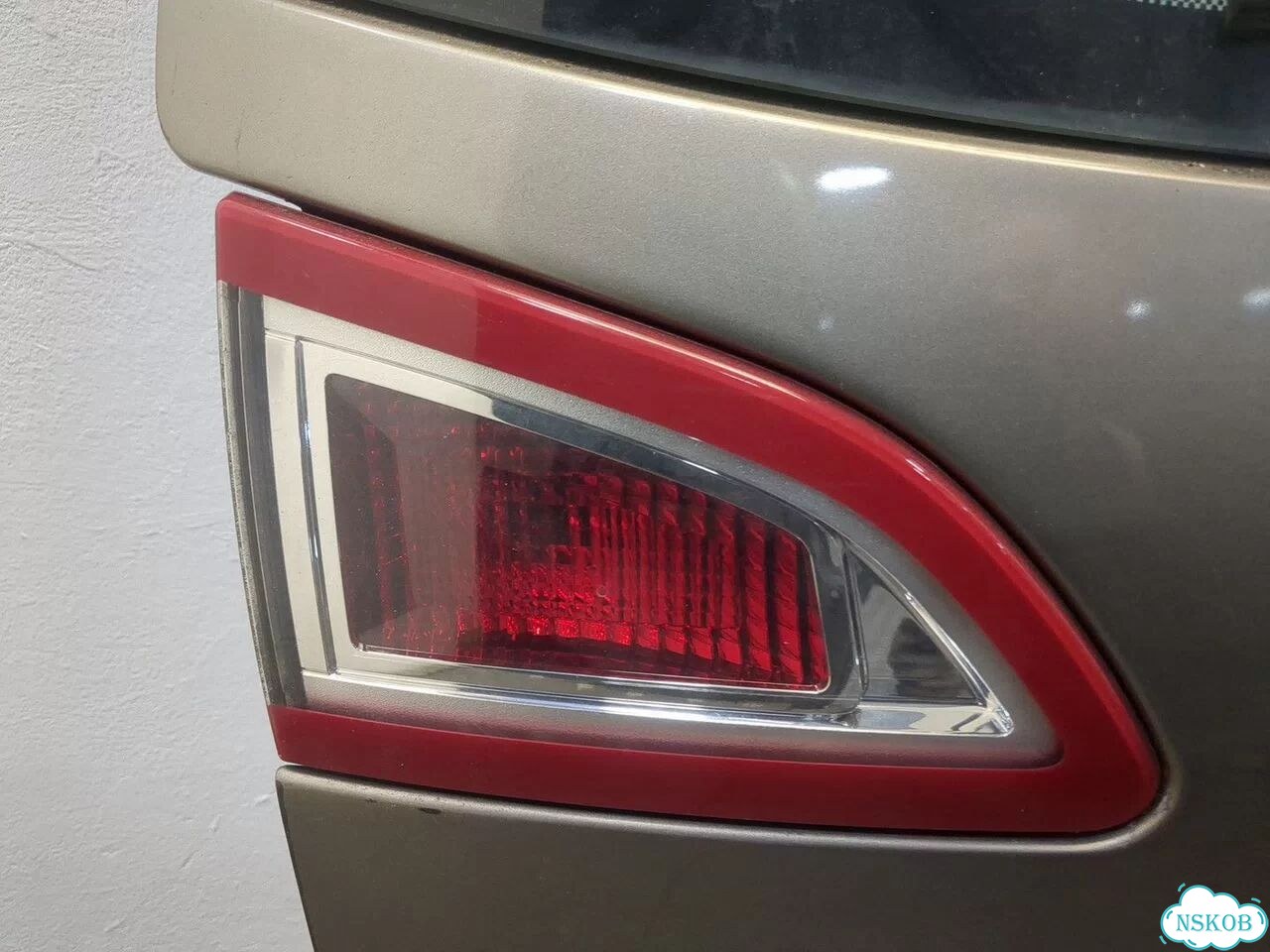 Крышка багажника Renault Scenic фото 6