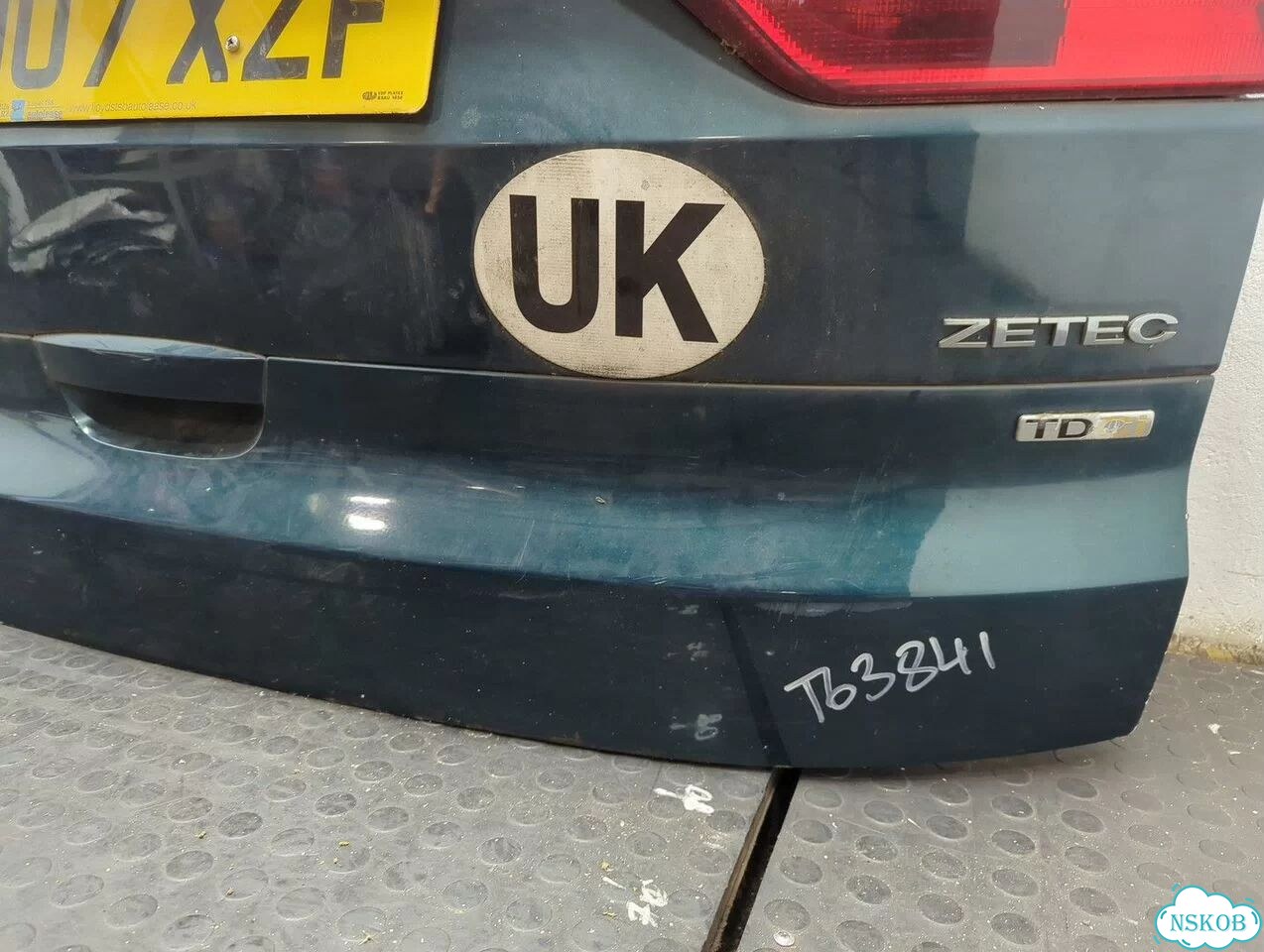 Крышка багажника Ford Galaxy фото 8