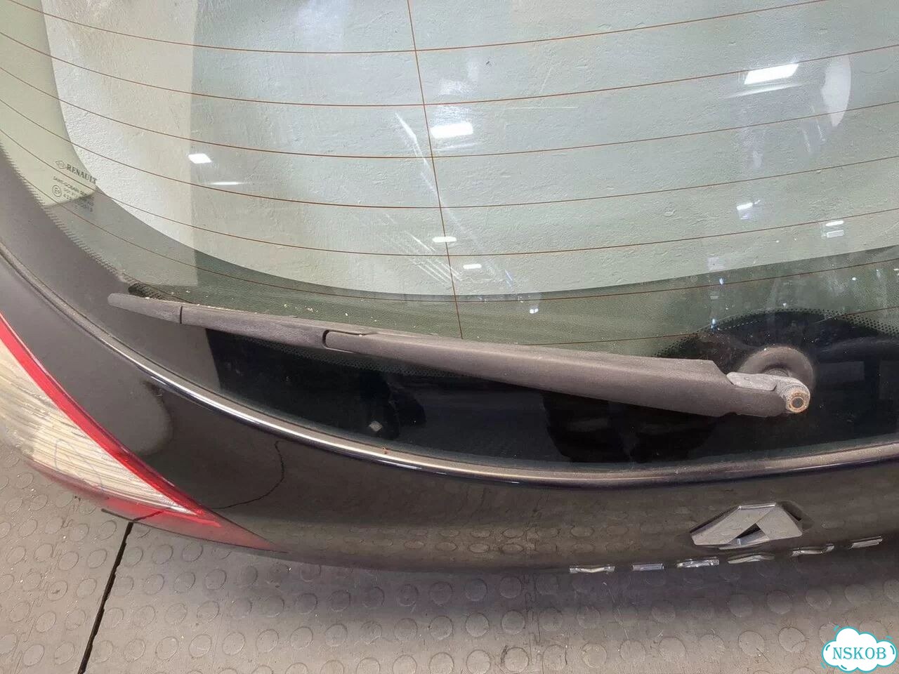 Крышка багажника Renault Megane 3 фото 3