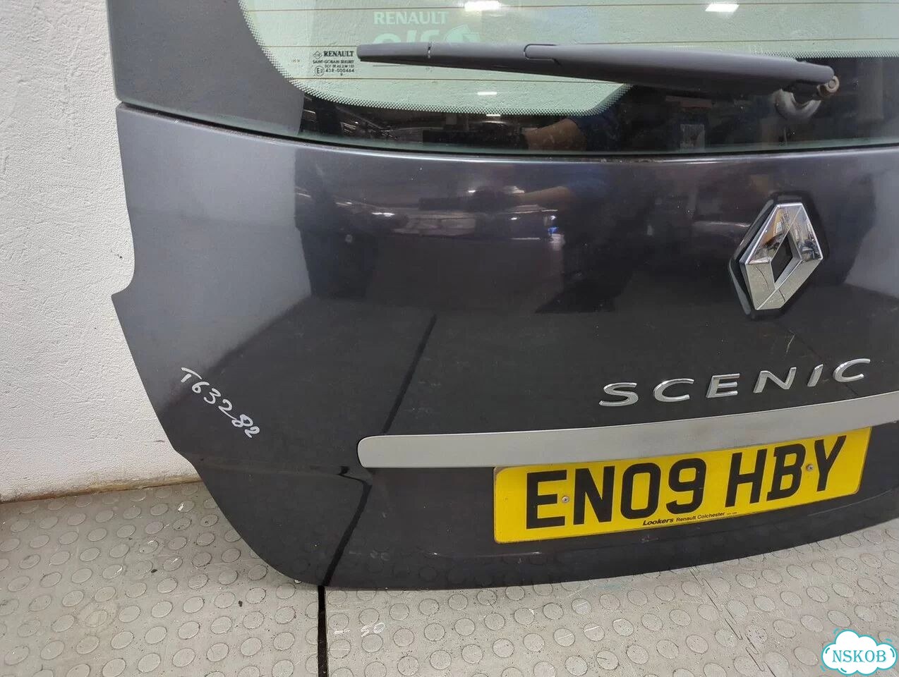 Крышка багажника Renault Scenic фото 5