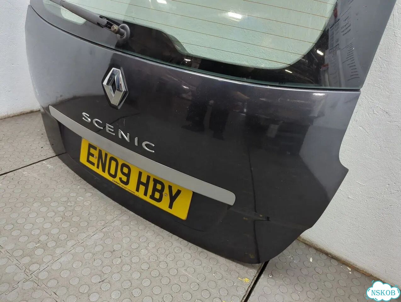 Крышка багажника Renault Scenic фото 6
