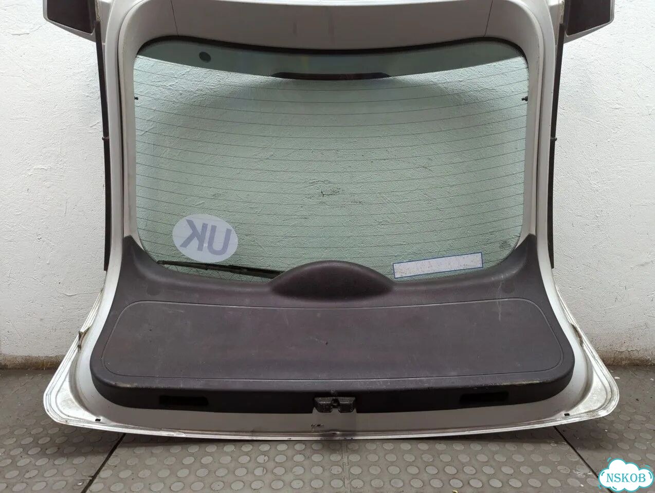 Крышка багажника Ford Focus 2 фото 10
