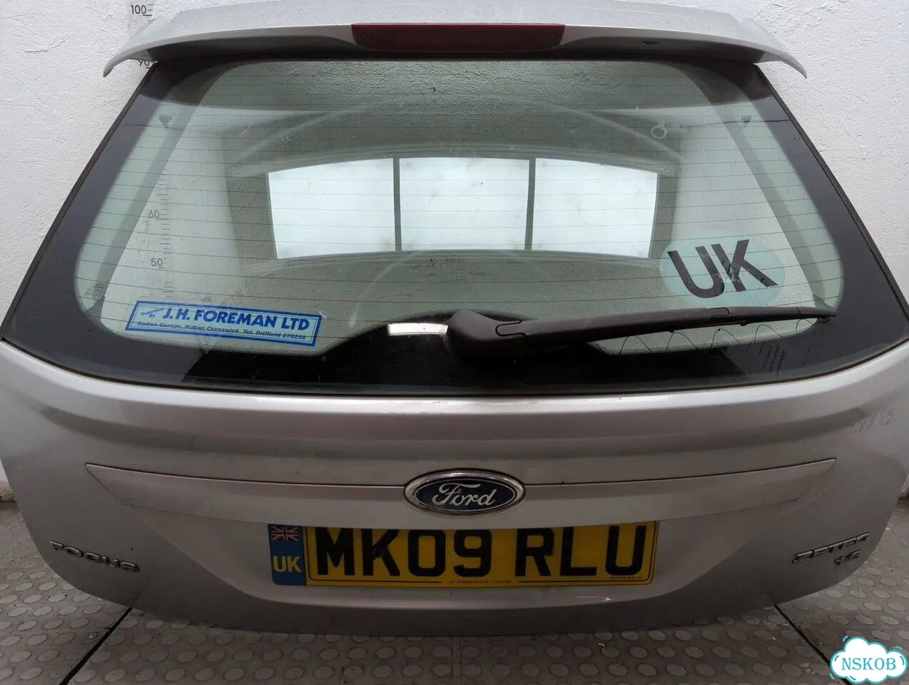 Крышка багажника Ford Focus 2 фото 3