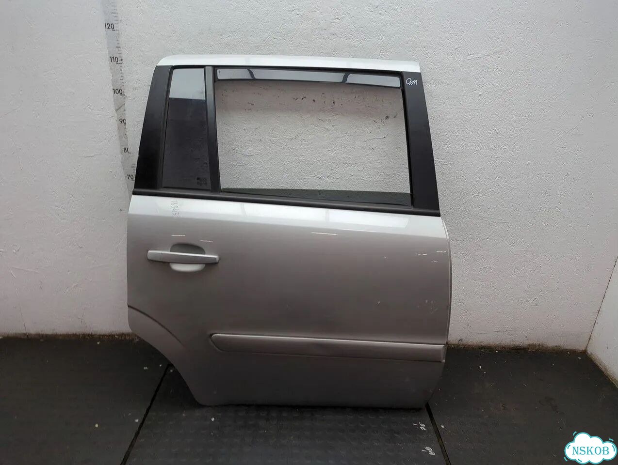 Дверь боковая правая задняя Opel Zafira B фото 1