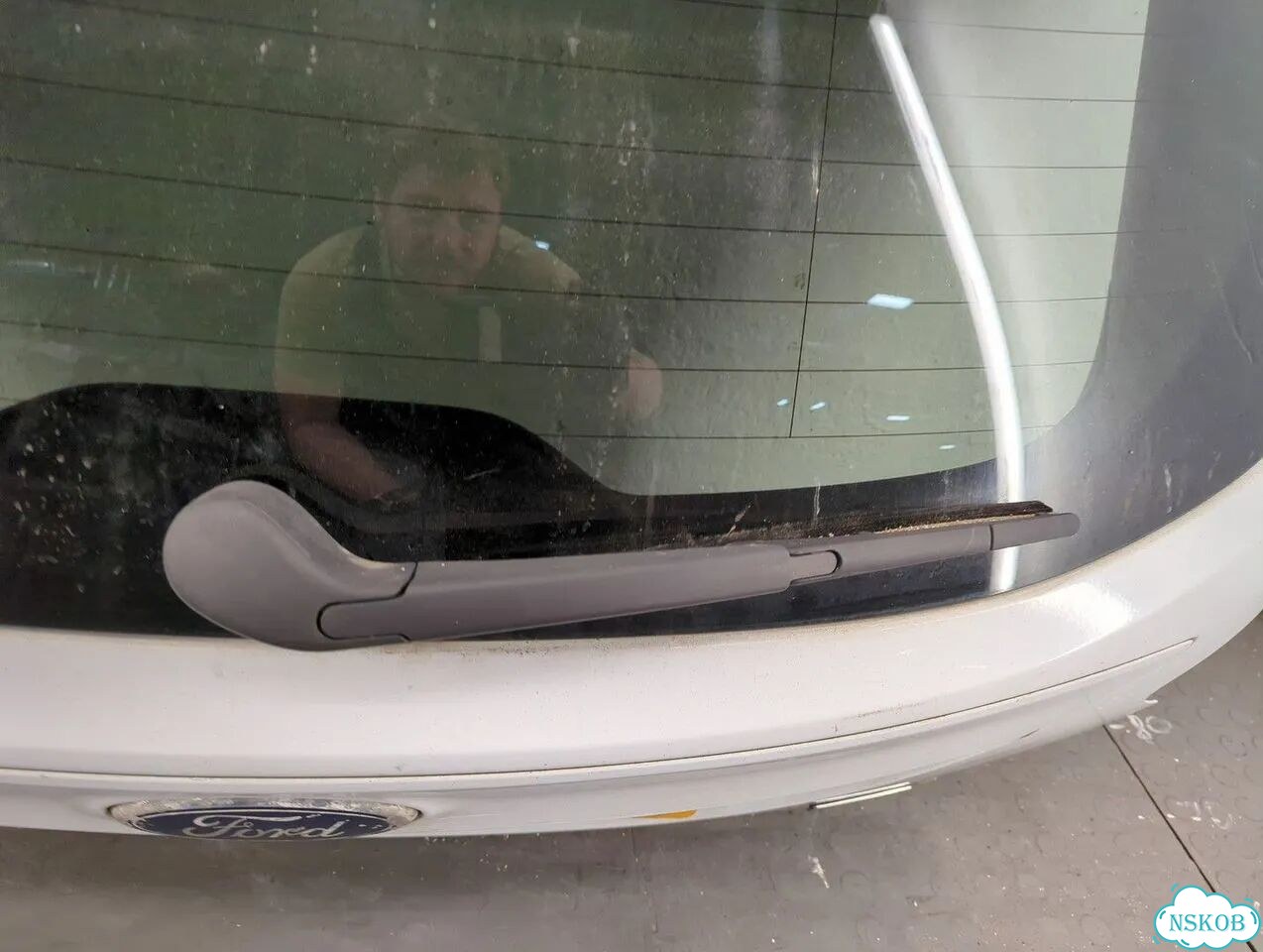 Крышка багажника Ford Focus 3 фото 4