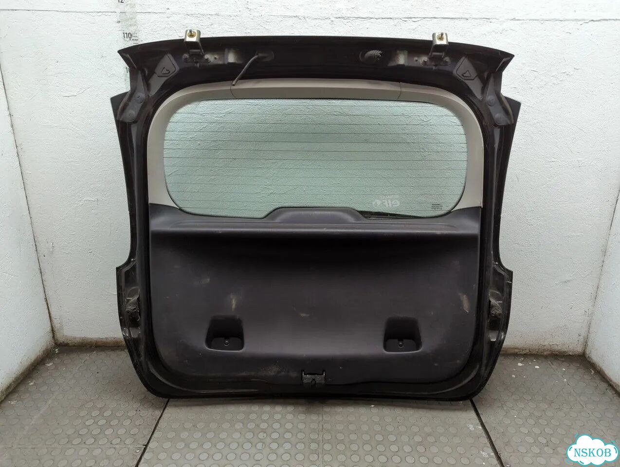 Крышка багажника Renault Scenic фото 6
