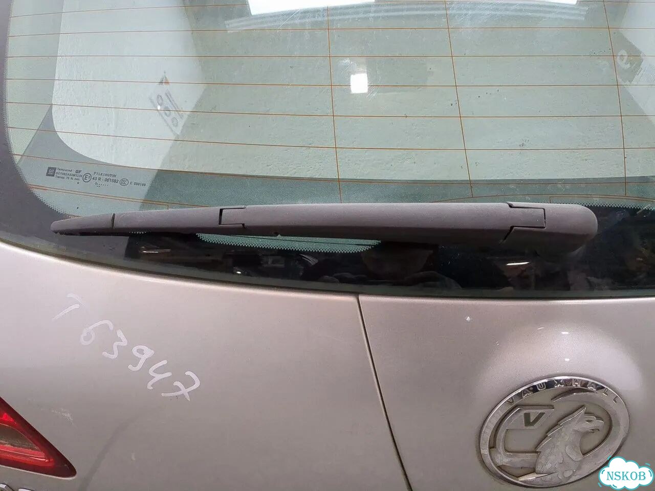 Крышка багажника Opel Astra J фото 8