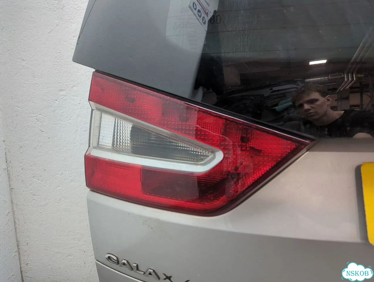 Крышка багажника Ford Galaxy фото 11