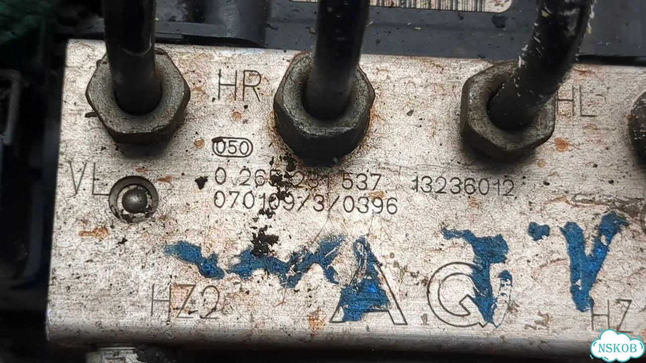 Блок абс, насос Opel Corsa D фото 4