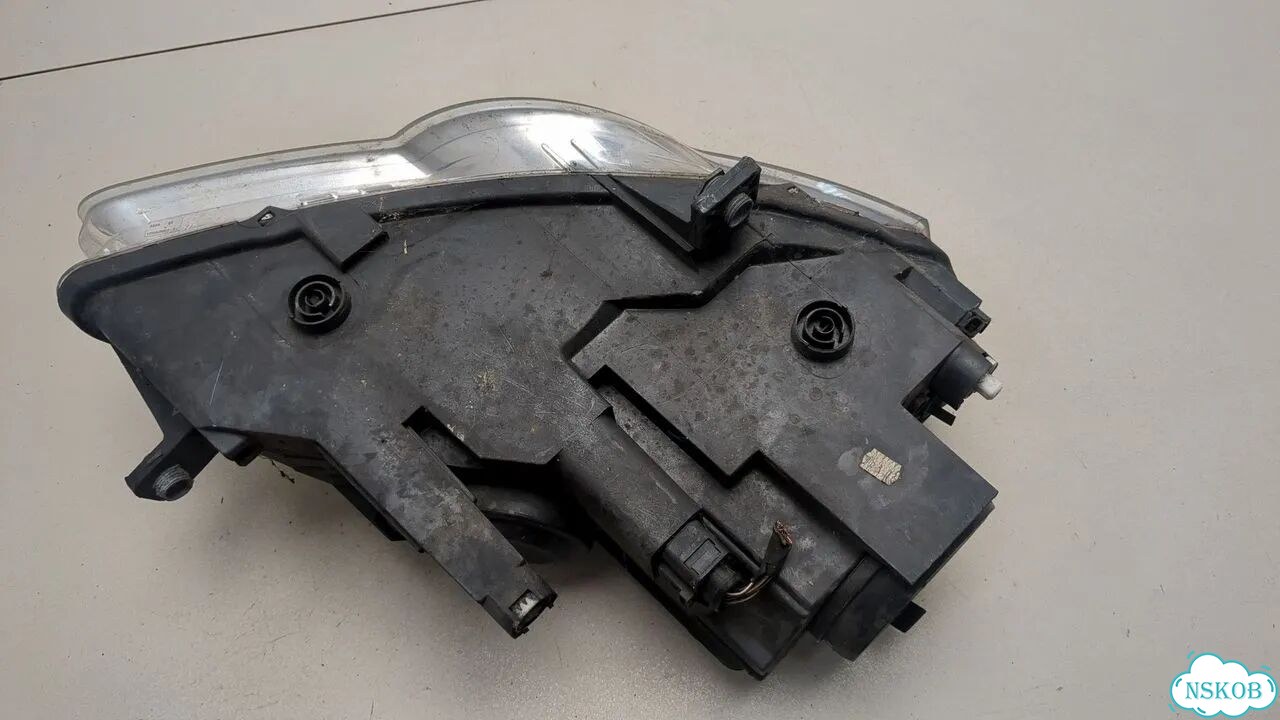 Фара (передняя) левая Volkswagen Passat 6 фото 8