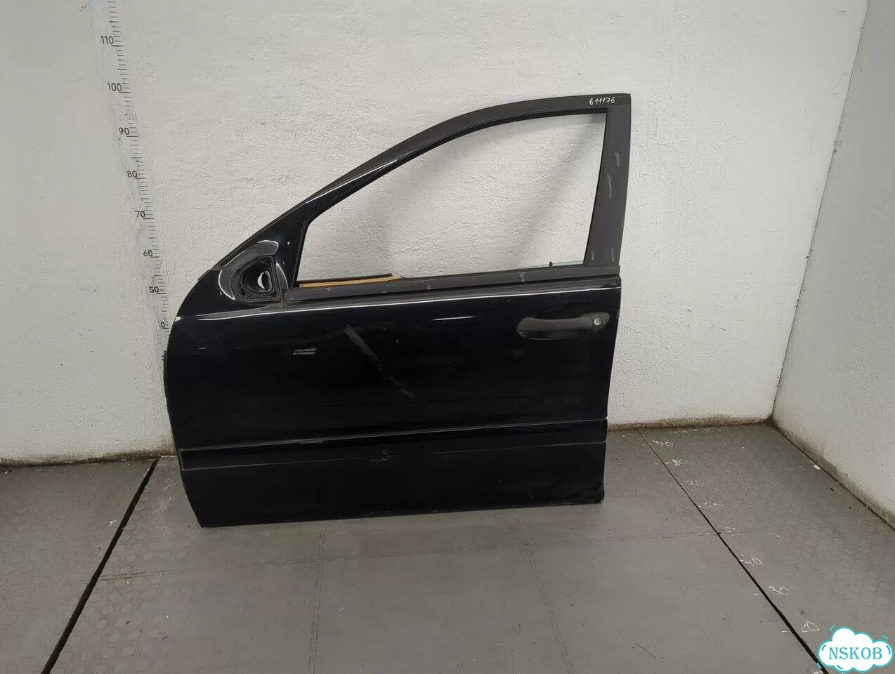 Дверь боковая левая передняя Mercedes C W203 фото 1