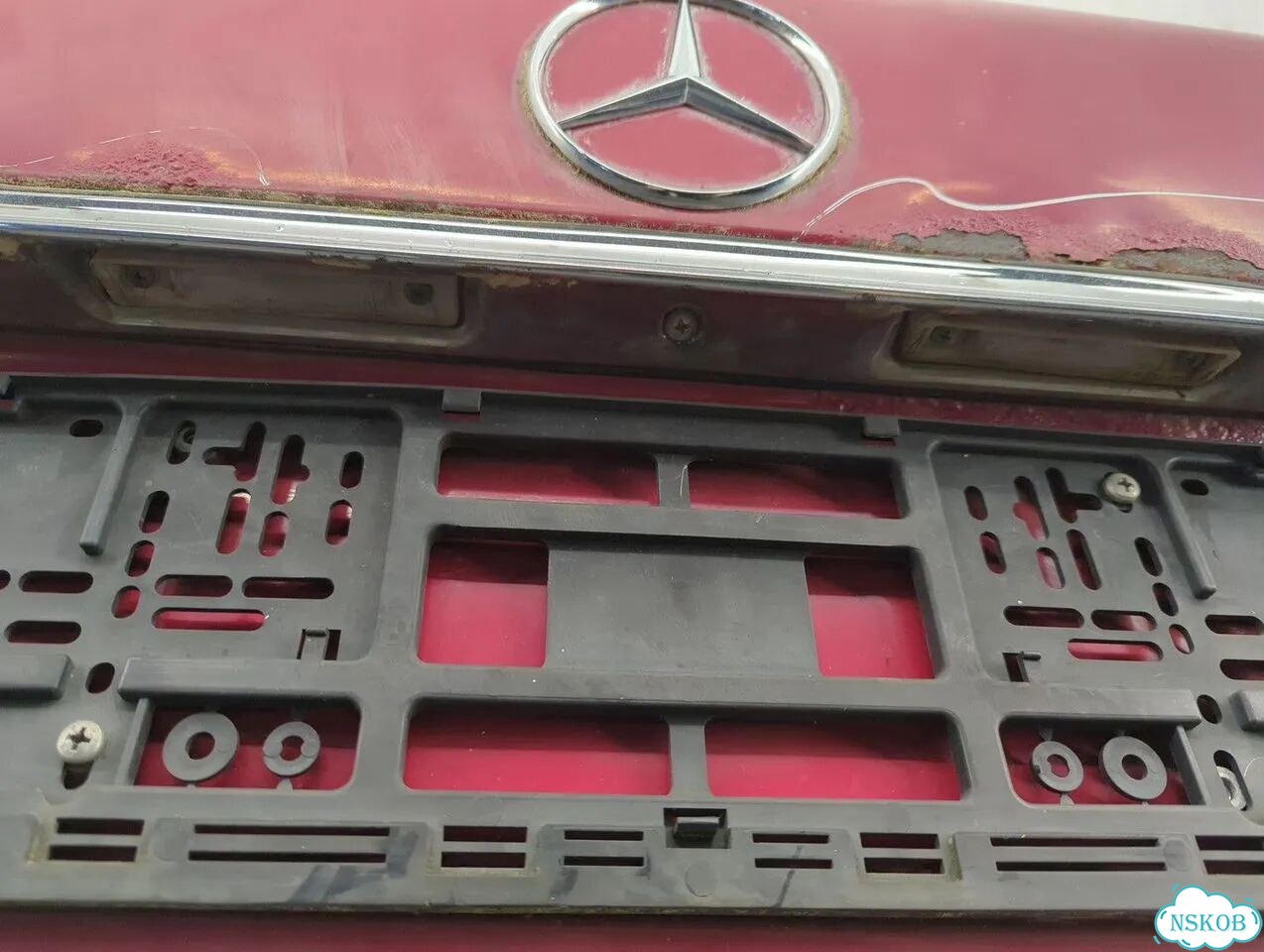 Крышка багажника Mercedes 124 E фото 3