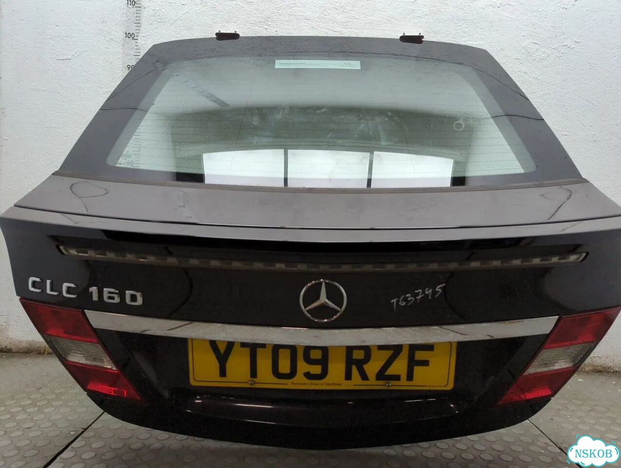 Крышка багажника Mercedes CLC фото 3
