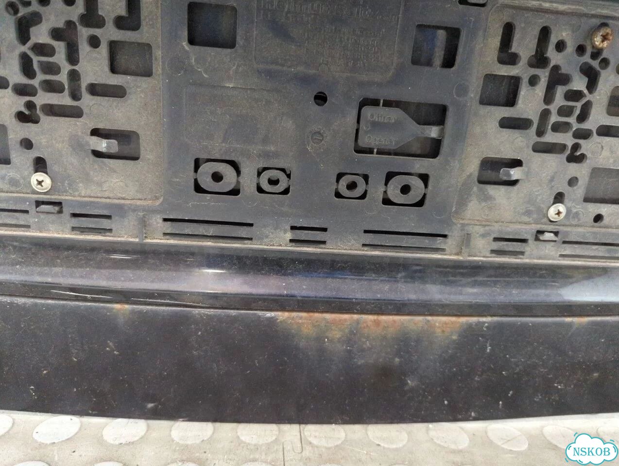 Крышка багажника Mercedes C W203 фото 4