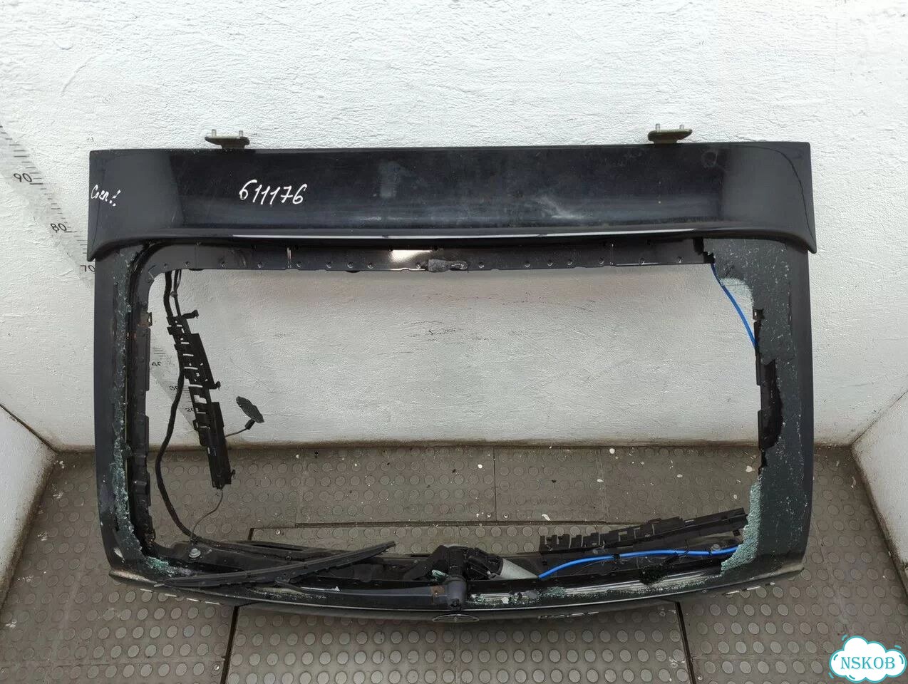 Крышка багажника Mercedes C W203 фото 6