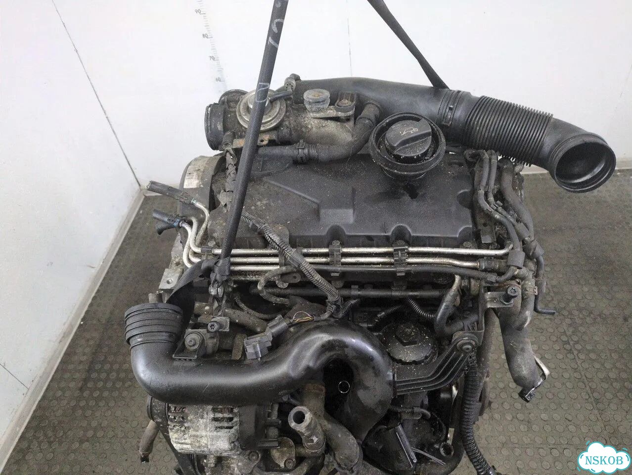 Двигатель Volkswagen Touran AVQ фото 1