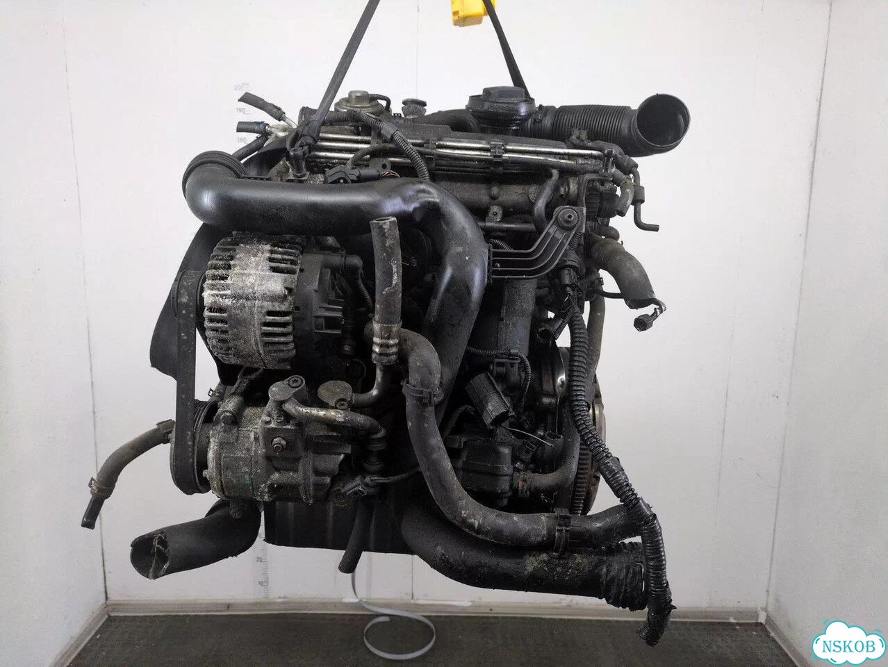 Двигатель Volkswagen Touran AVQ фото 2