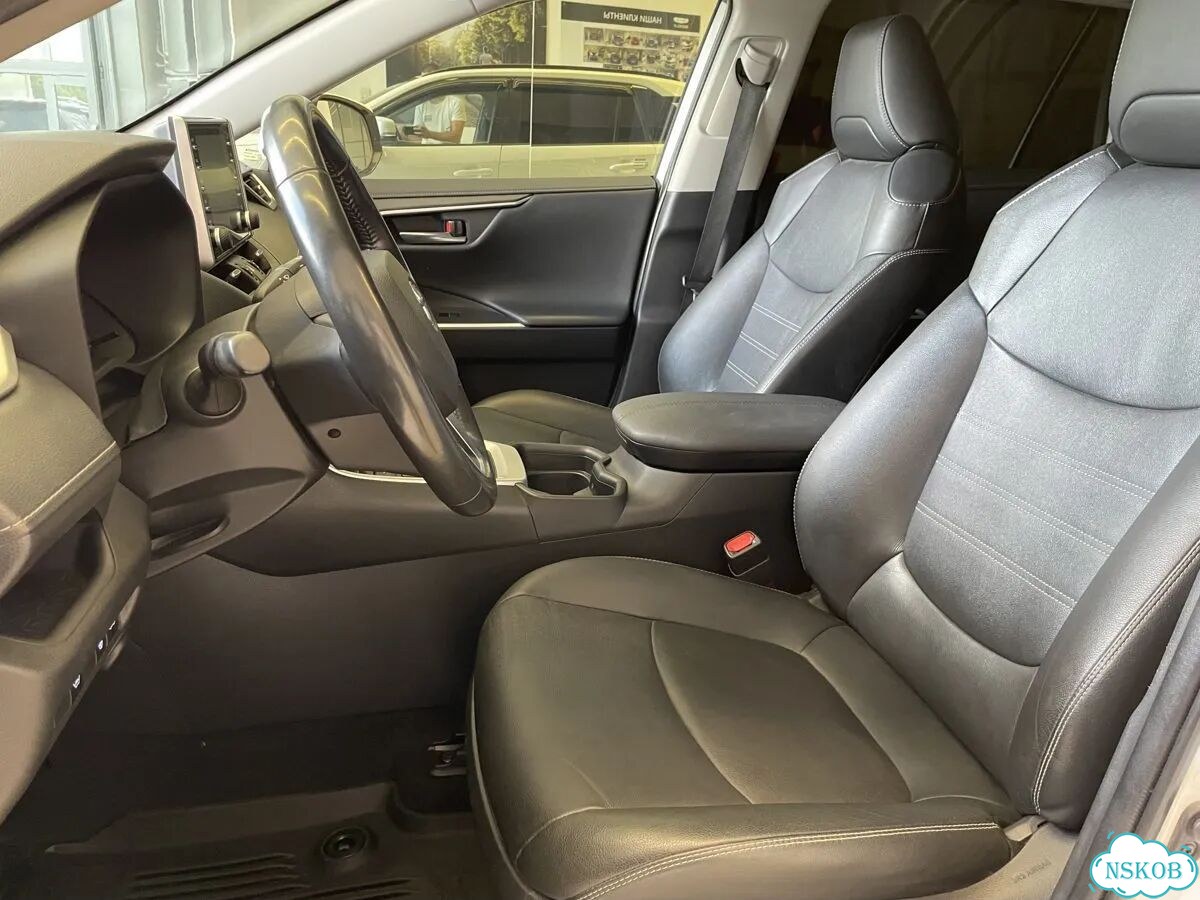 Toyota RAV4 2.5 AT, 2022, 87 000 км фото 8